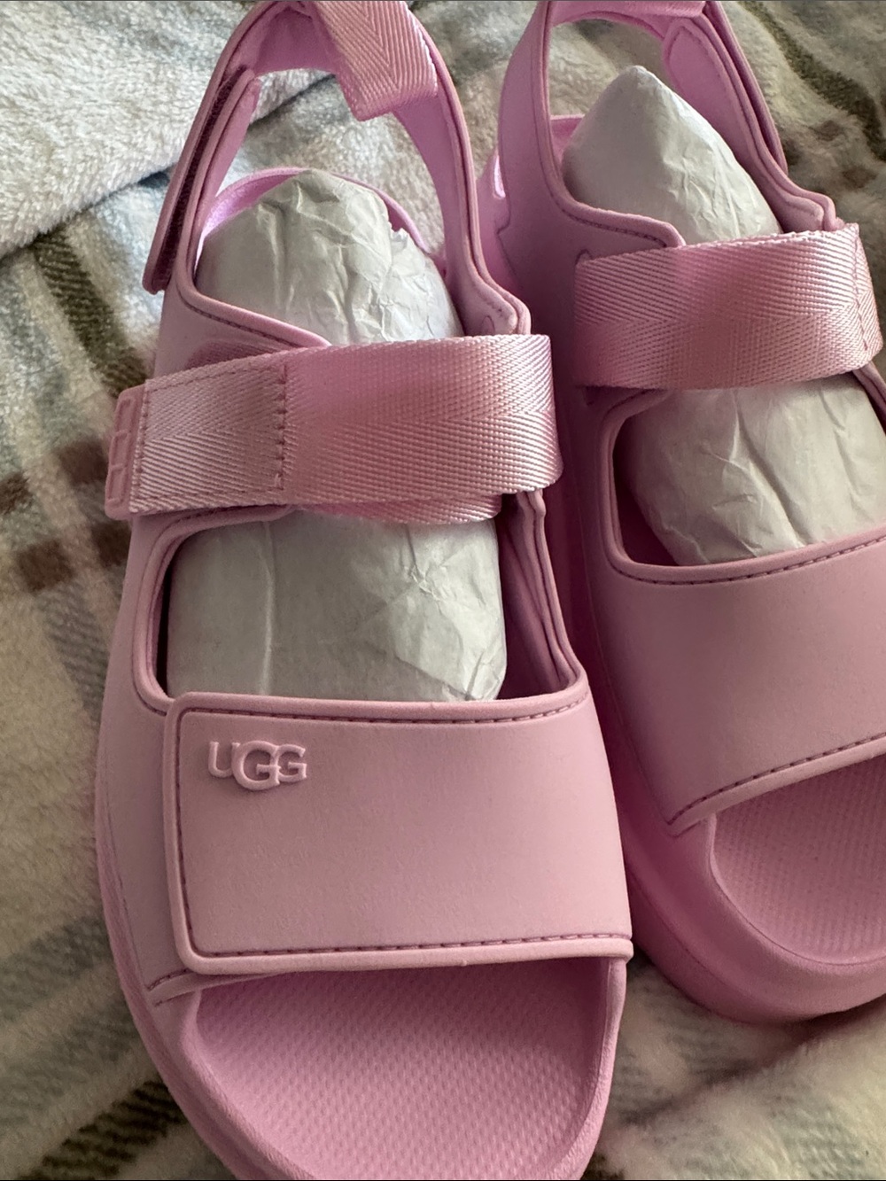 UGG Kids Pink Hook-and-Loop Sport Sandals
